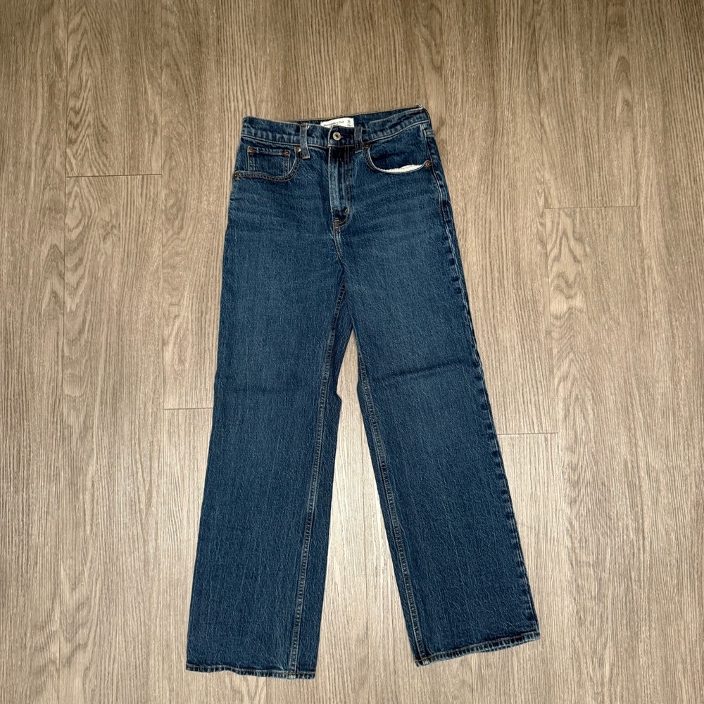 Abercrombie & Fitch 90's relaxed high rise jeans